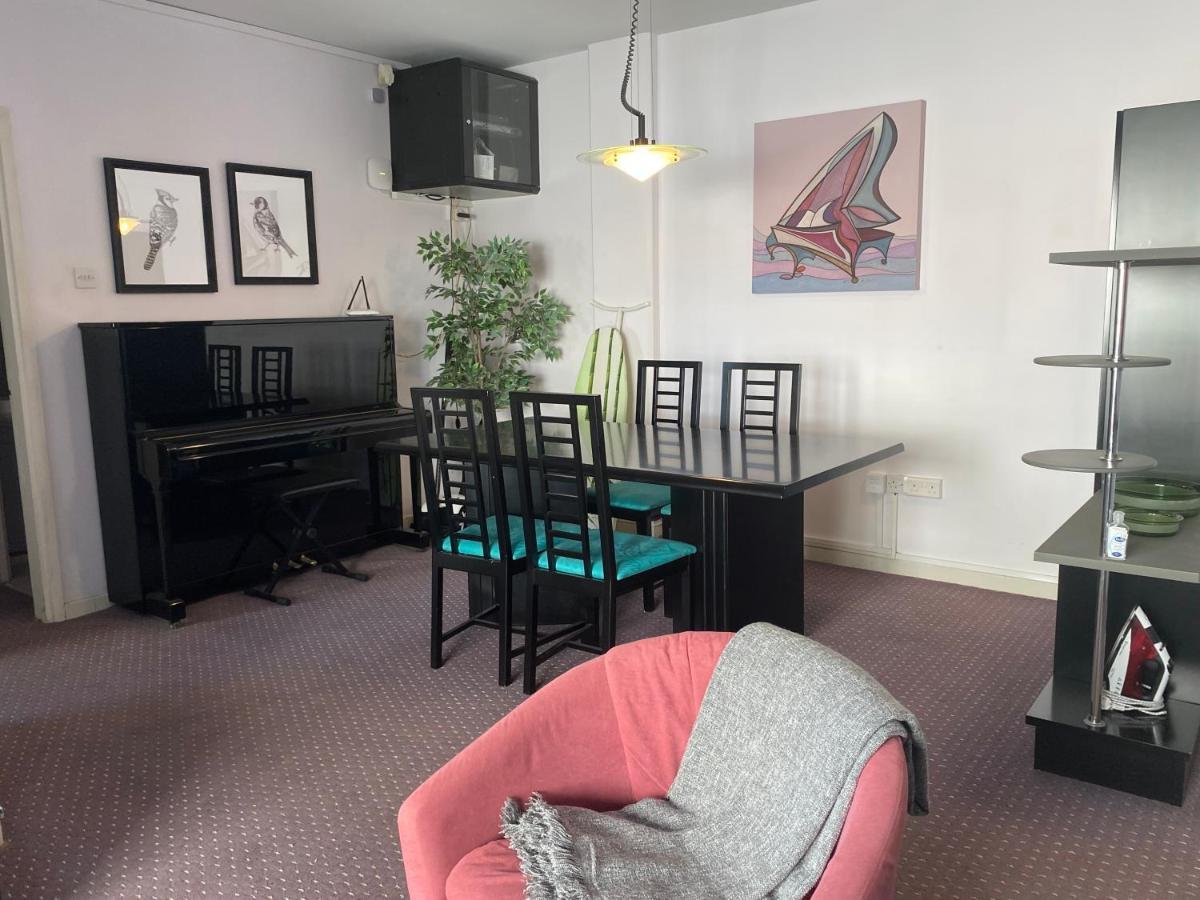 Private Room In A Shared Flat At Best Location 레메소스 외부 사진