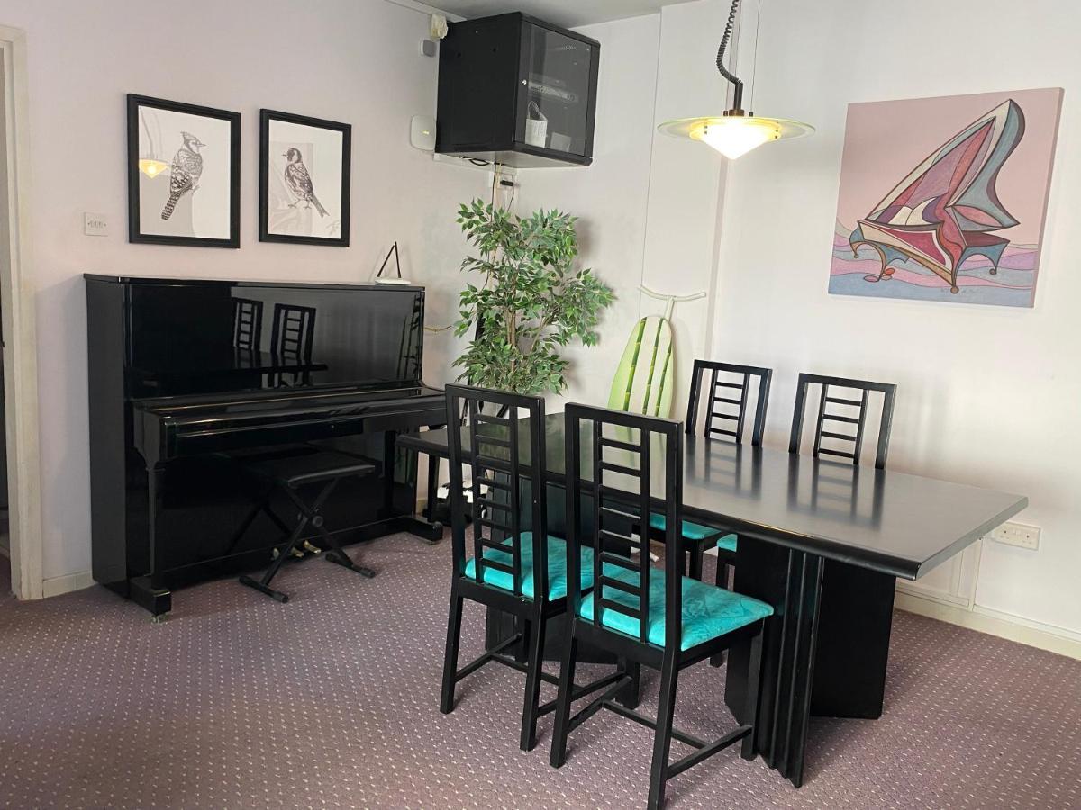 Private Room In A Shared Flat At Best Location 레메소스 외부 사진