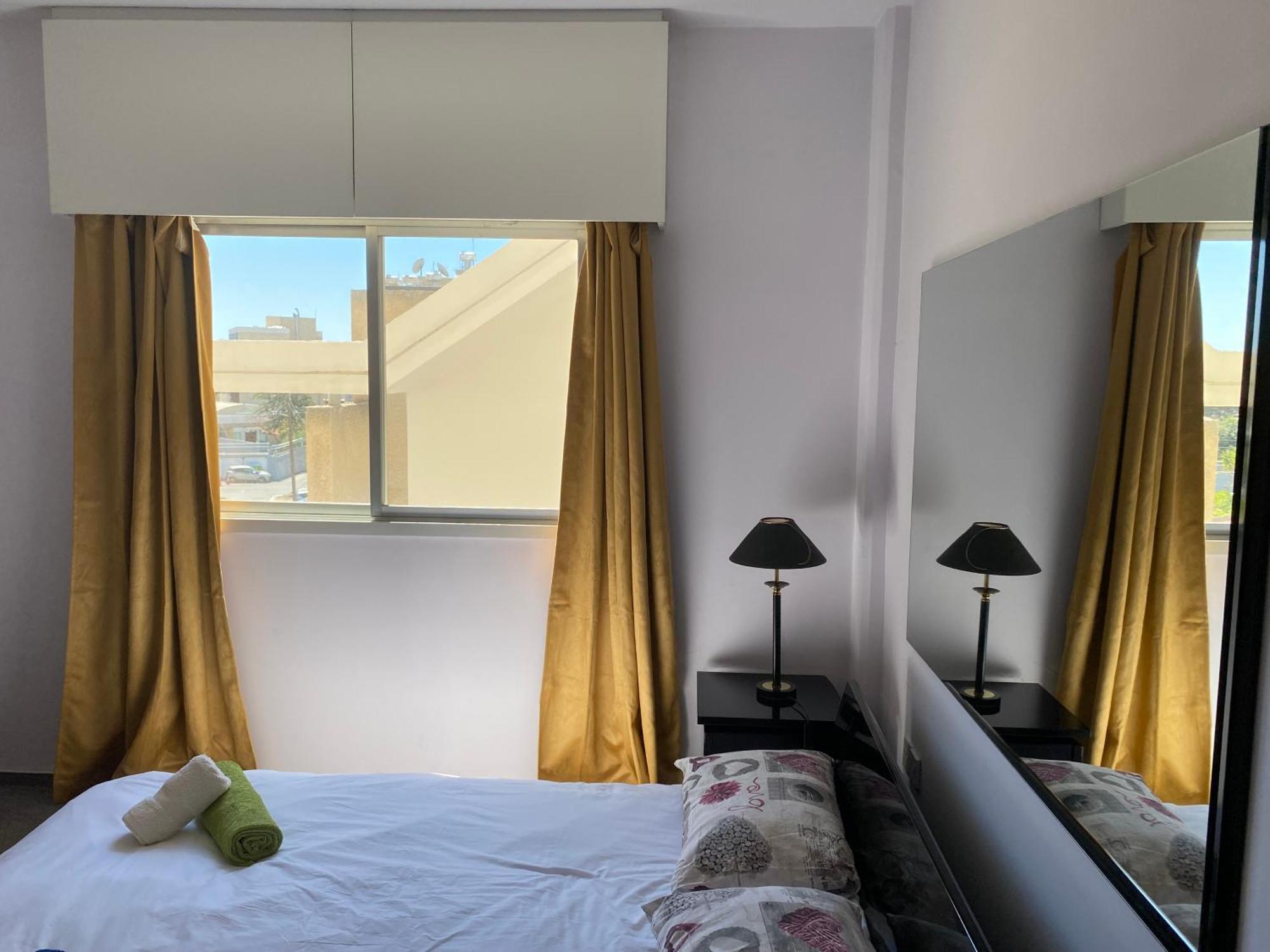 Private Room In A Shared Flat At Best Location 레메소스 외부 사진