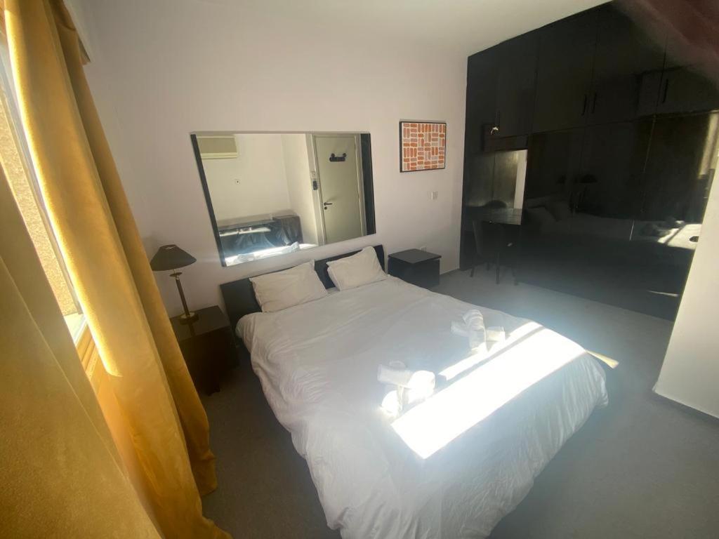 Private Room In A Shared Flat At Best Location 레메소스 외부 사진