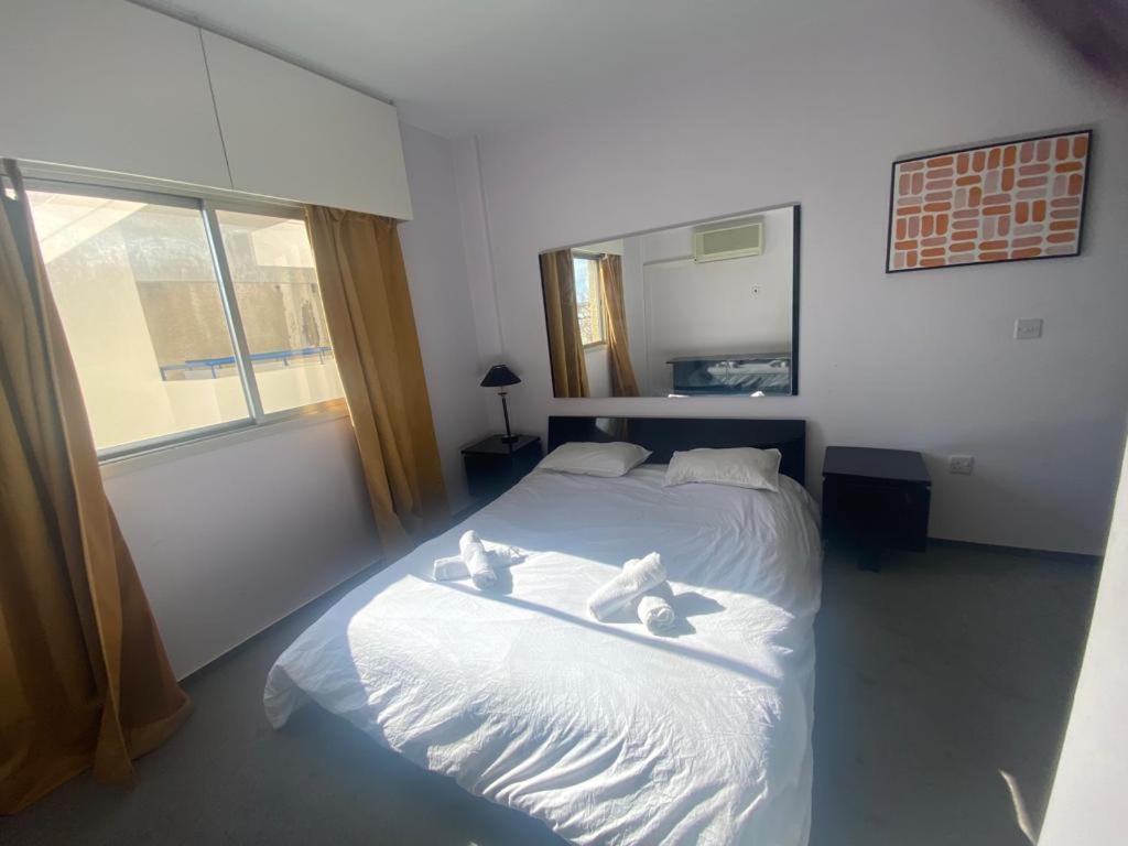 Private Room In A Shared Flat At Best Location 레메소스 외부 사진